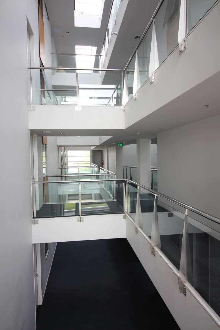 2c/84 Gunner Drive Te Atatu Peninsula_7