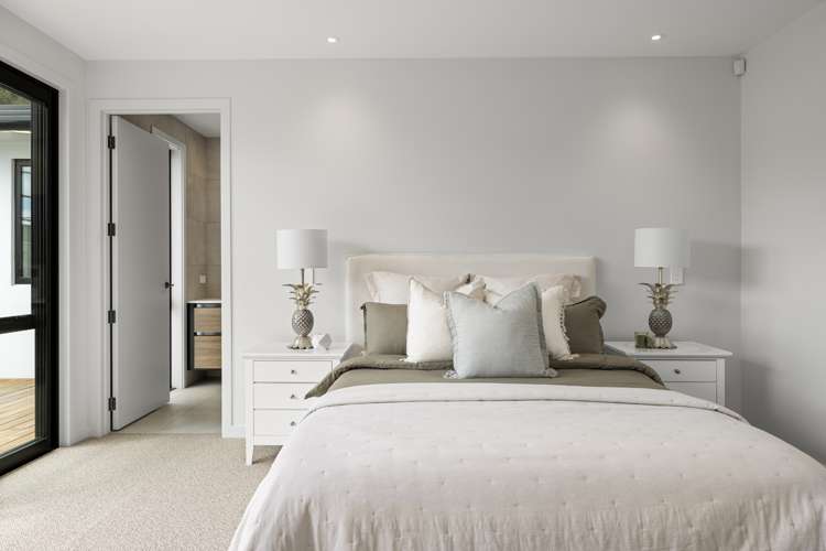 123 Lakes Boulevard Pyes Pa_15