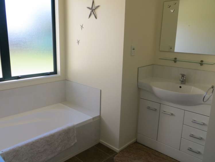 18a Follis Street Te Aroha_14