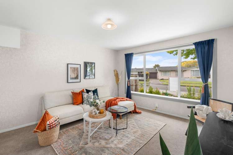 1/6 Valerie Place Redwood_1