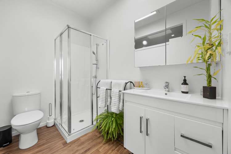 4 Glengarry Road Glen Eden_6