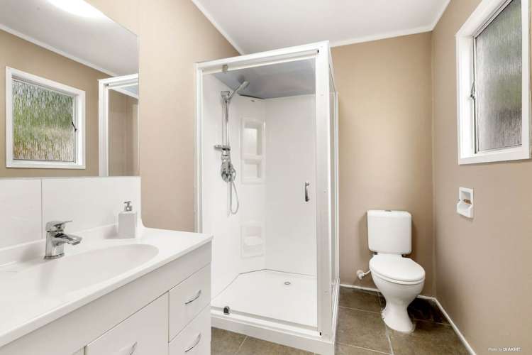 2/27 Mcdougall Street Manurewa_5