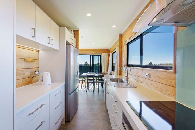 65 Queens Road Waikanae Beach_2