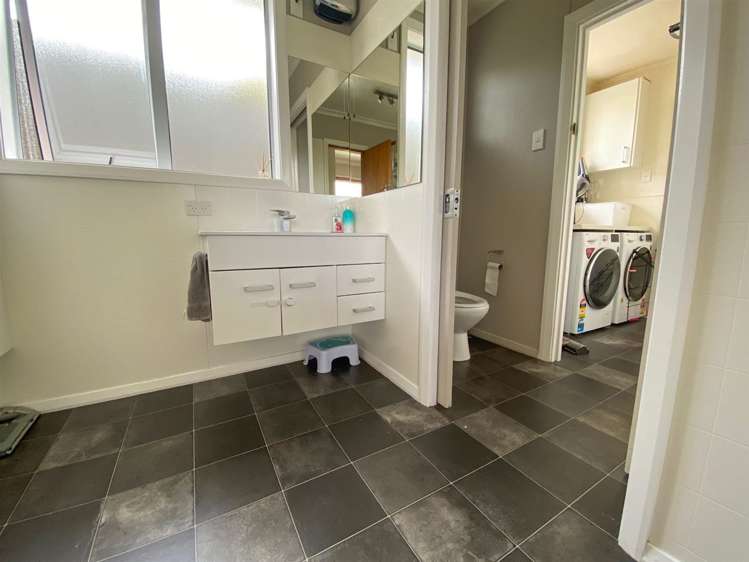 5 Ayr Street Balclutha_15