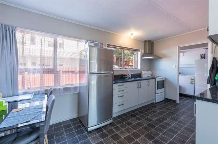 3/17 Parkers Road Tahunanui_1