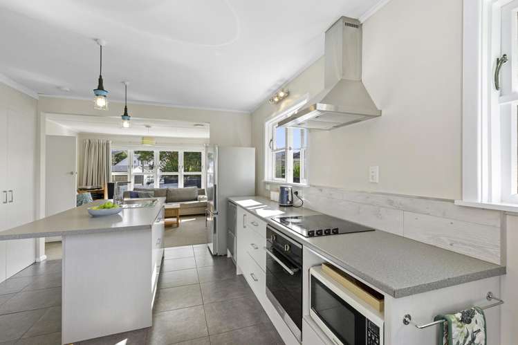 9 Huia Grove Elderslea_7