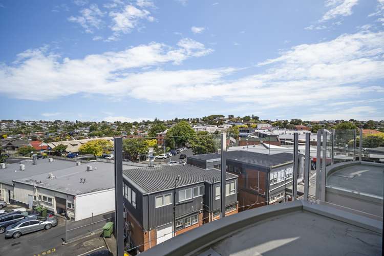 18/5 Cook Street Howick_15