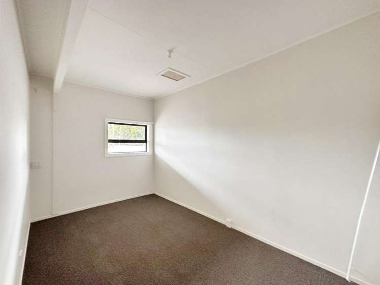 24 Tinirau Street 1236_4