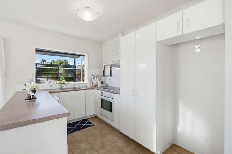 52 Bodi Place Te Atatu South_15