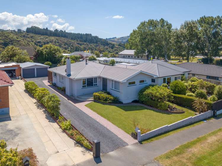 98 Main Road Fairfield_1