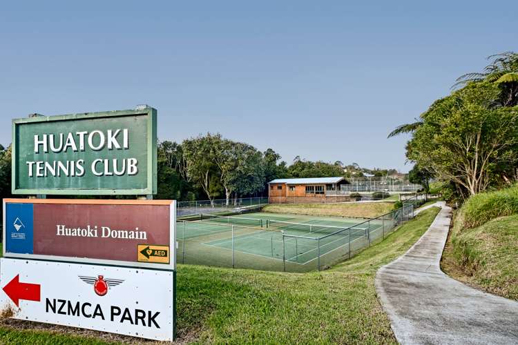 114 Huatoki Street Frankleigh Park_24