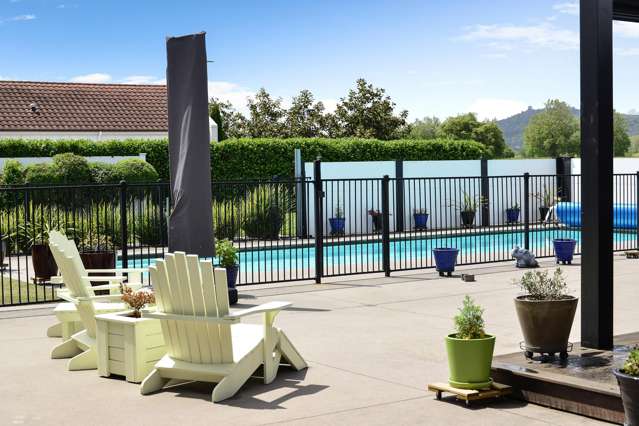 Multi-Generational living with 4 car garaging