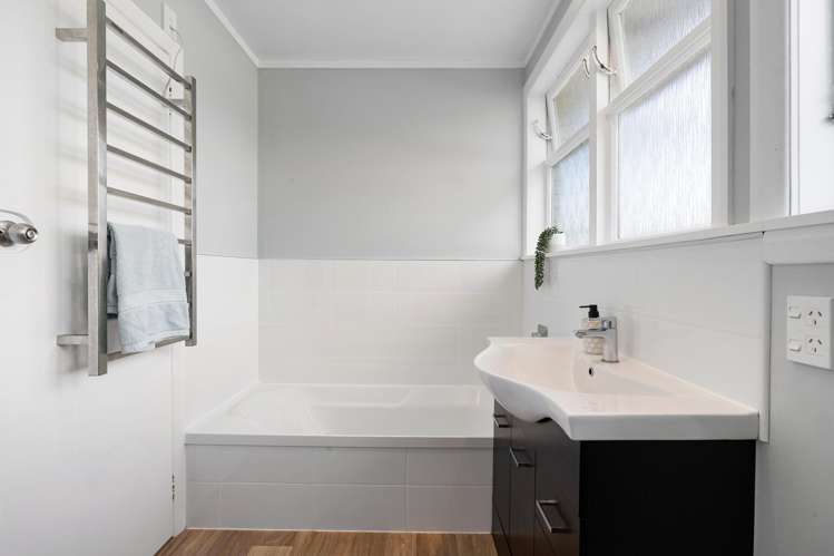 8 Ryan Avenue Chartwell_8