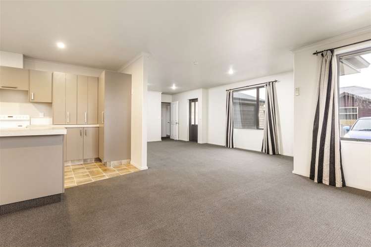 7d Oudenarde Street Renwick_6