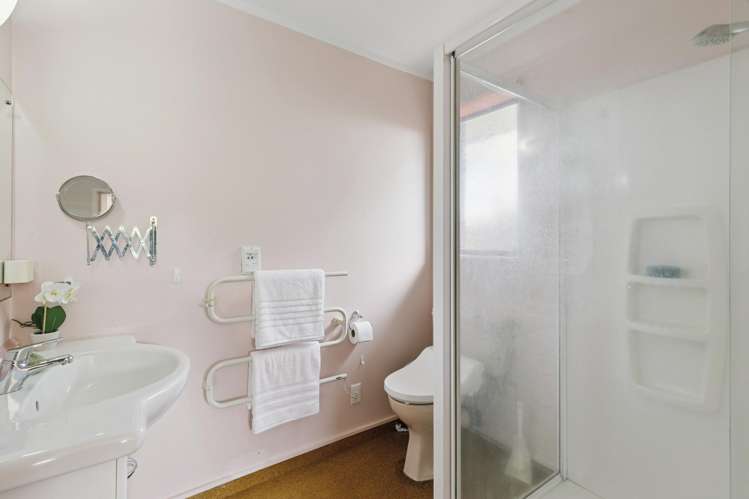 39 Satara Crescent Khandallah_16