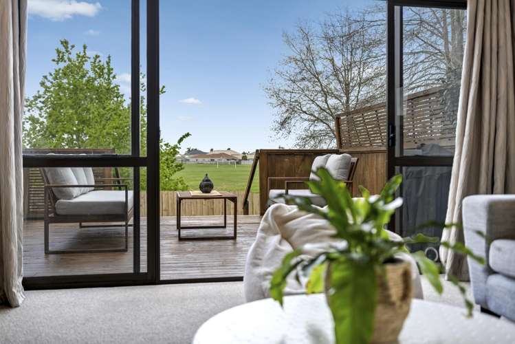 26 Parramatta Place Botany Downs_13