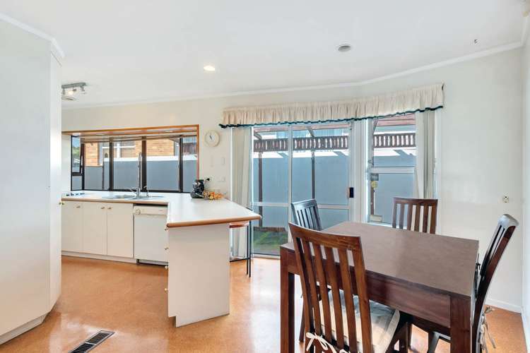 131 Elliot Street Pahurehure_5