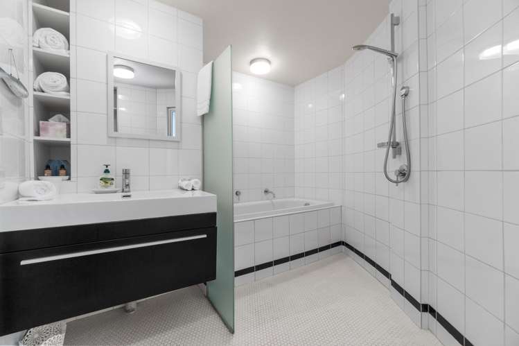 88 Wallis Street Raglan_12
