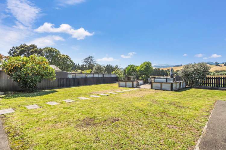 210 Whitby Road Wakefield_23