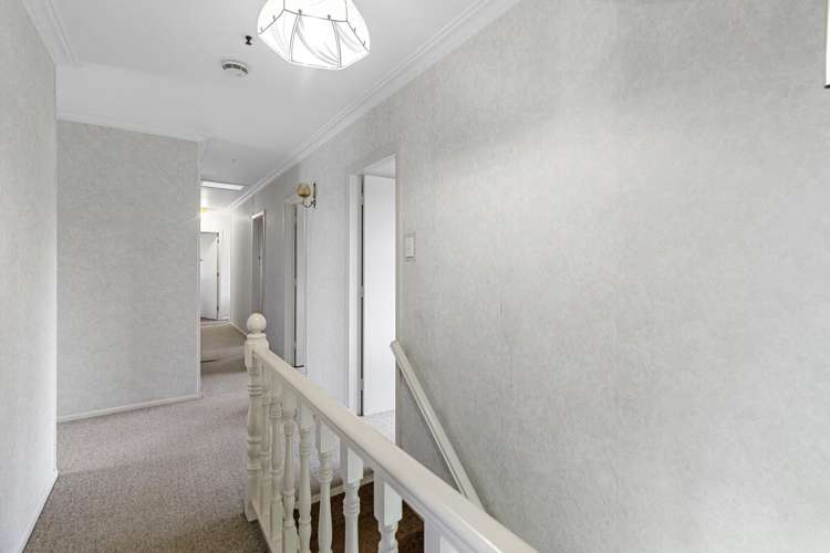 22 Sutton Crescent Hillcrest_9