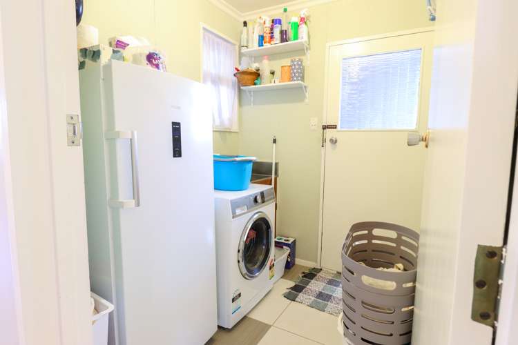 31 Somerset Crescent Highbury_11