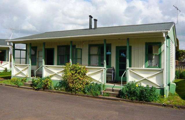 Charming 1-Bedroom Unit – Warm, Private & Inviting