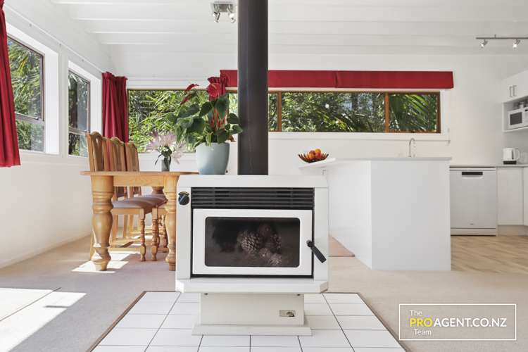 120 Laingholm Drive Laingholm_9