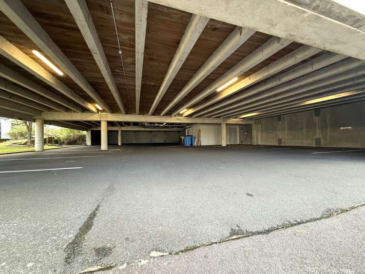 Unit 2C/5 Ceres Court Rosedale_4