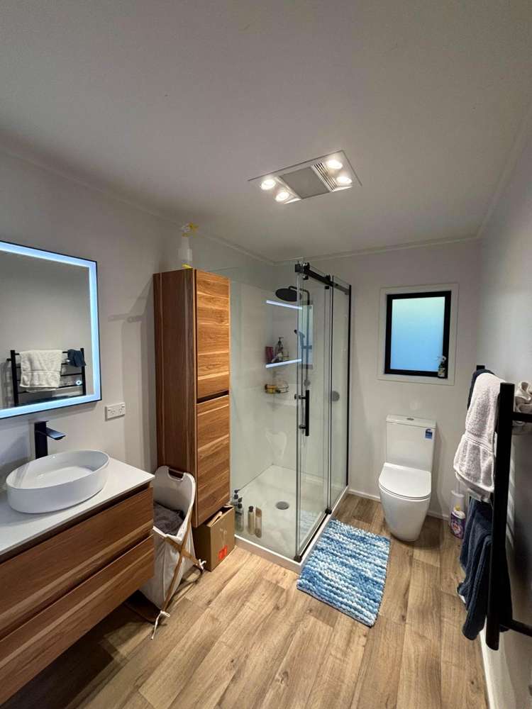 Tawhana Crescent Red Beach_8