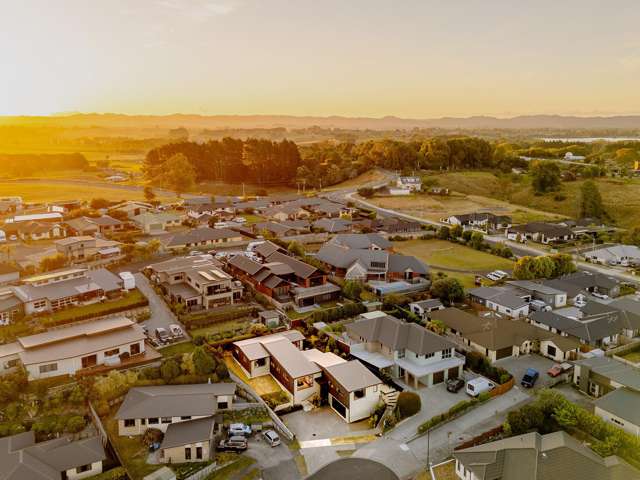 13 Evergreen Rise Grandview Heights_1