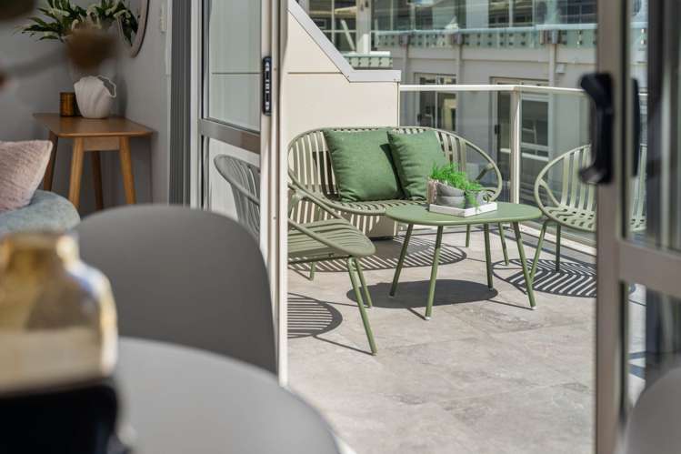 2/47 Marine Parade Mt Maunganui_8