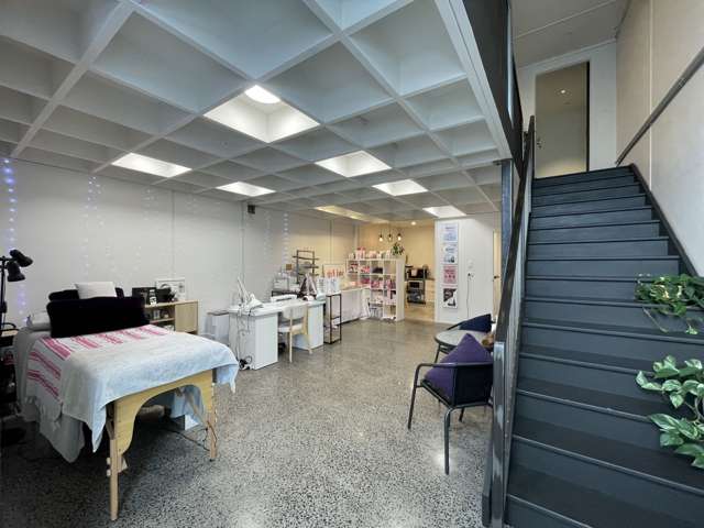 11N Airborne Road Albany_2