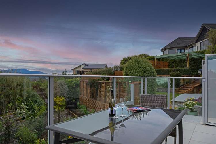 19 Lake View Place Fairhall_9