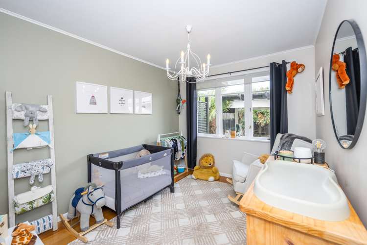 21 Greta Street Glenview_13