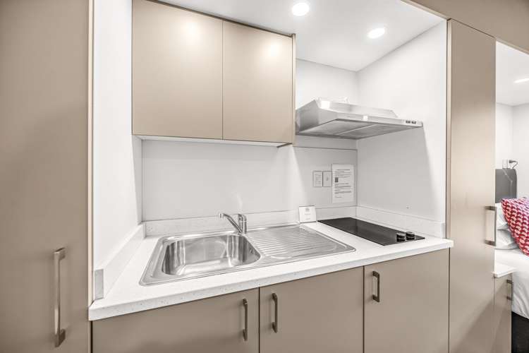 6B/35 Johnston St Wellington Central_6