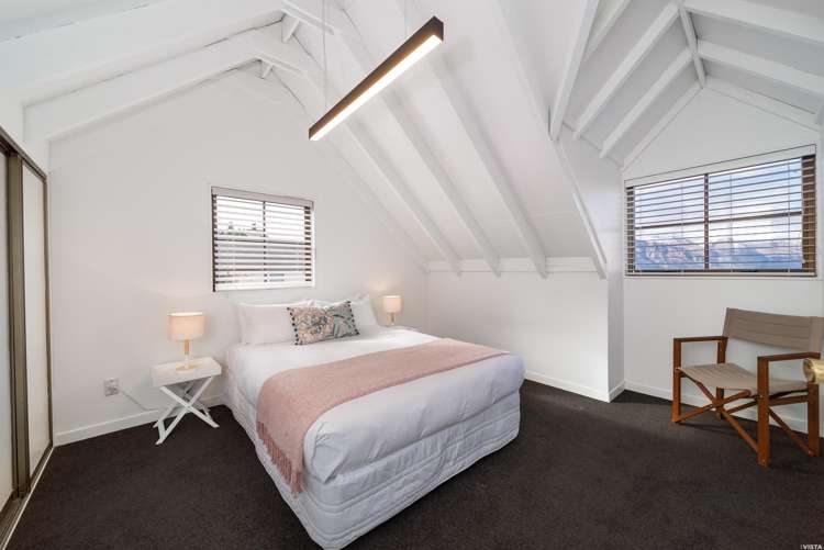 136 Fernhill Road Fernhill/Sunshine Bay_11