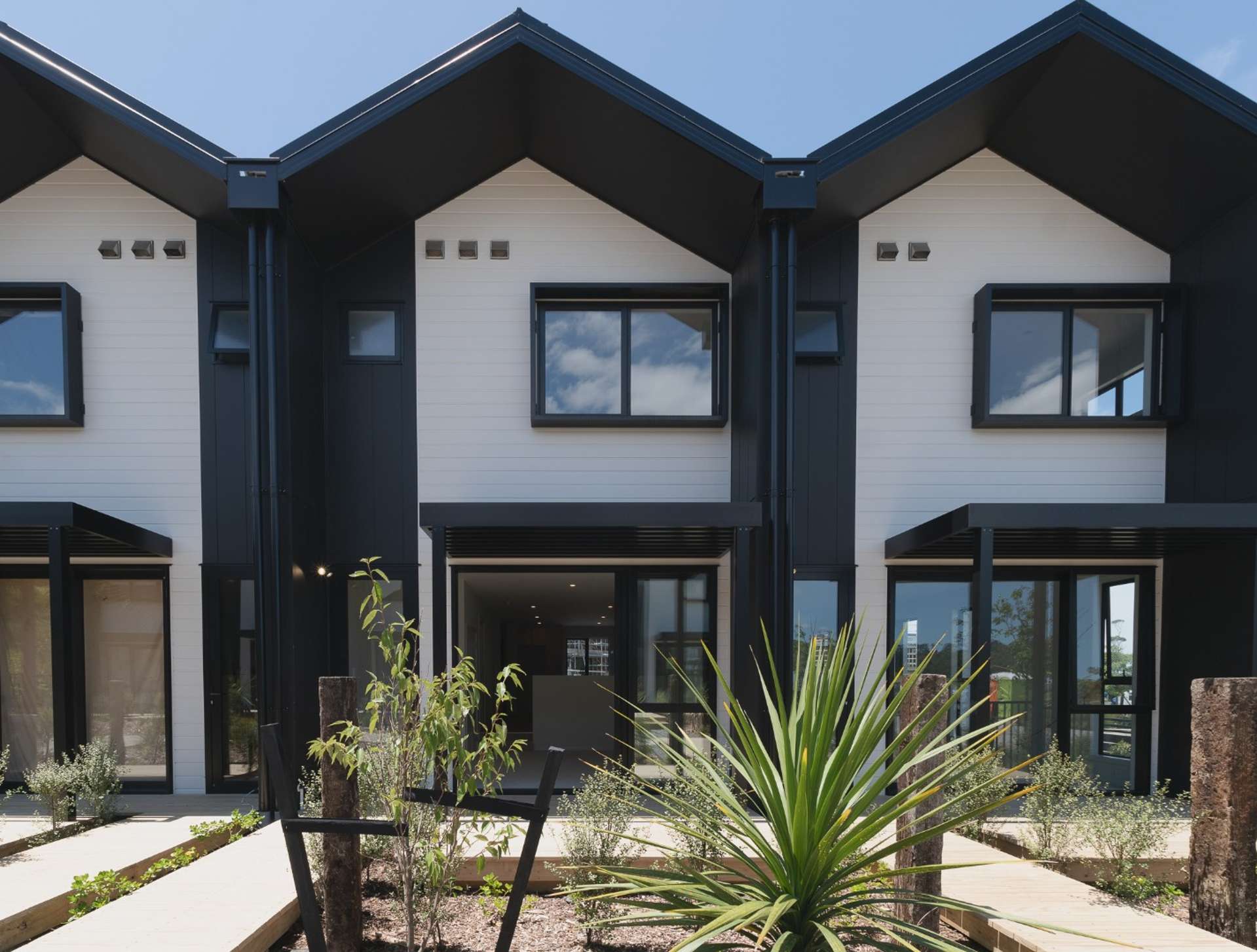 B/2 Nerita Place 1615_0