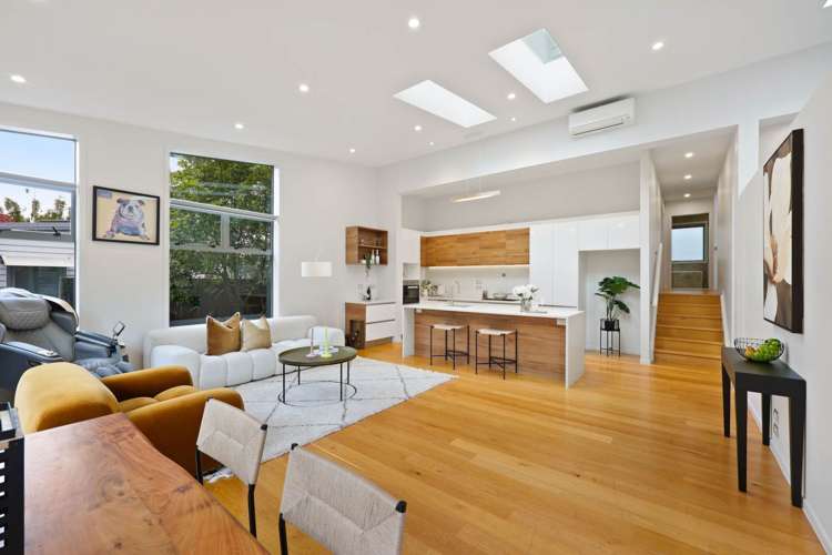 25c Marina Road Torbay_2