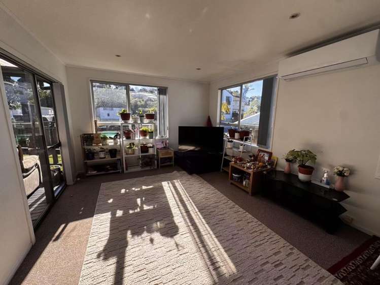 9 Julia Place Totara Vale_2