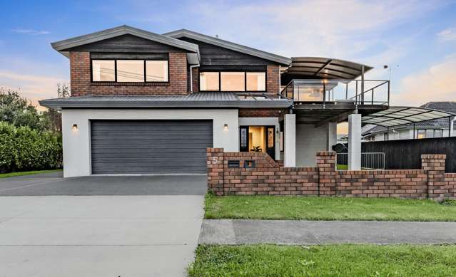 Versatile family home + added bonus