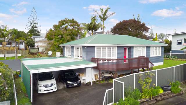 2/7 Mcleod Road Henderson_1