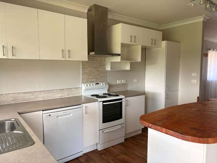 12 Kuku Street 11459_5
