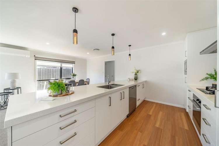 34 Te Kaeaea Crescent Wallaceville_12