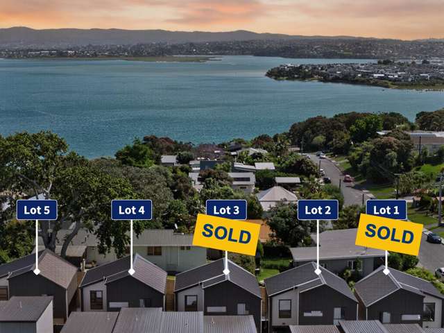 Brand New, Free-Standing – Must Be Sold!