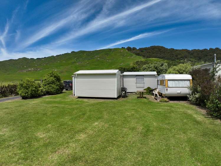 45 Fortescue Street Māhia_12