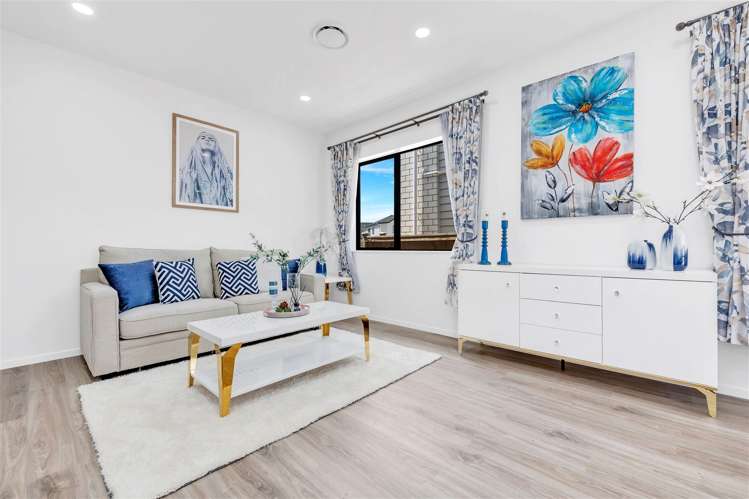 8 Repehina Road Flat Bush_7