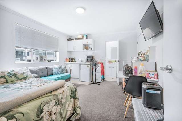 A/8/30 Hunter Street 500063_3