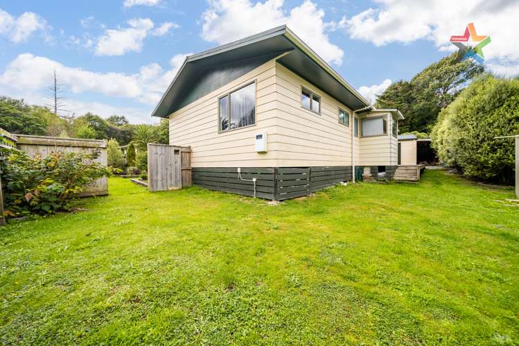 2/32 Hair Street Wainuiomata_19