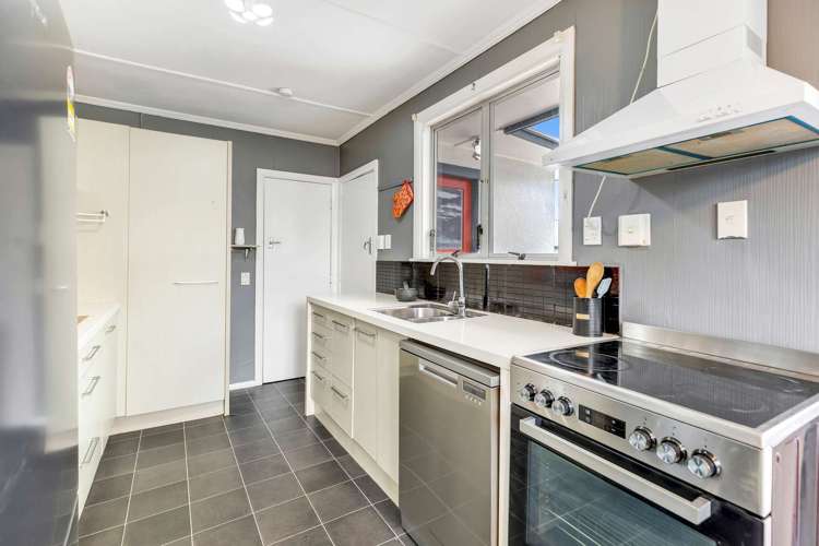 23 Leeds Street Milson_5