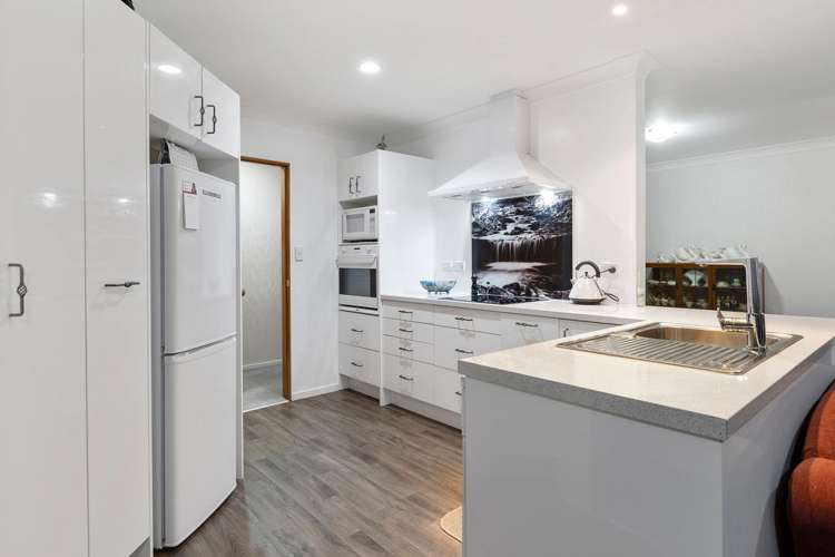 16 Astor Place Welcome Bay_7